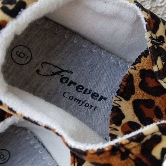 NWT Leopard print Tennis shoes - Picture 4 of 6